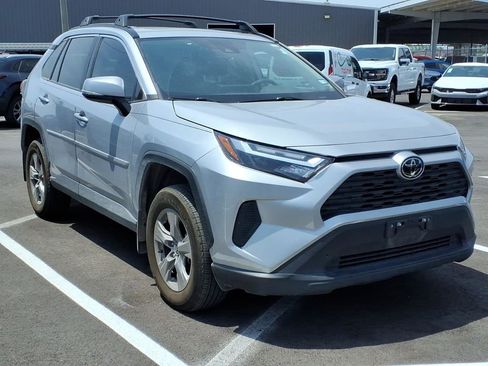 Used 2024 Toyota RAV4 XLE w/ Convenience Package image 1
