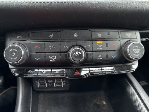 Used 2021 Dodge Durango GT image 19