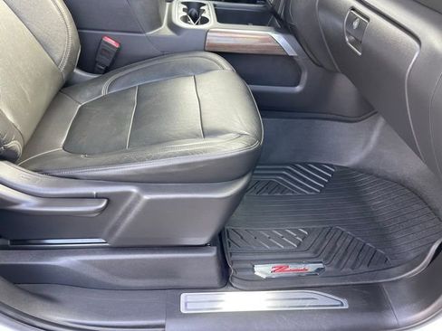 Used 2020 Chevrolet Silverado 1500 LT Trail Boss image 13