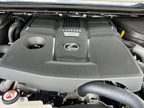 Used 2024 Lexus GX 550 w/ Accessory Package (2T) AWD/4WD image 21
