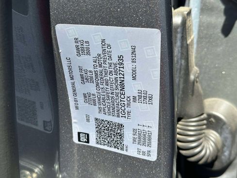 Used 2022 Chevrolet Colorado LT w/ LT Convenience Package AWD/4WD image 18