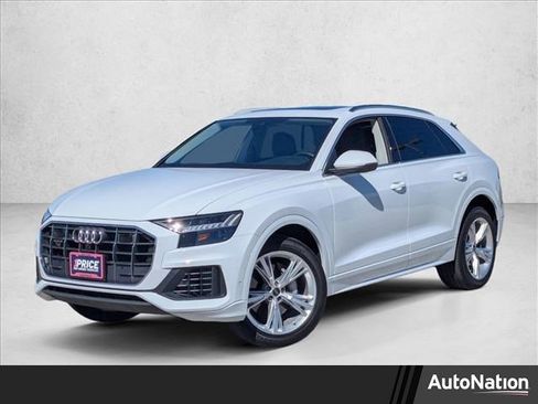 Used 2023 Audi Q8 Premium image 1