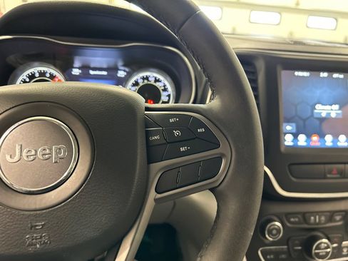 Used 2022 Jeep Cherokee Latitude Lux AWD/4WD image 21