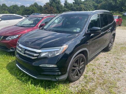 Used 2017 Honda Pilot Touring image 2