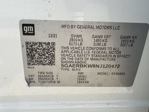 Used 2022 Buick Enclave Essence FWD image 25