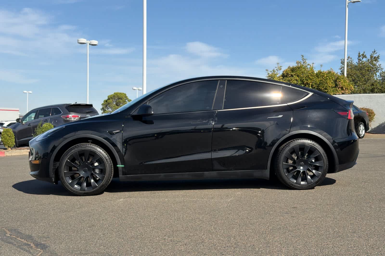 Used 2021 Tesla Model Y 2WD image 9