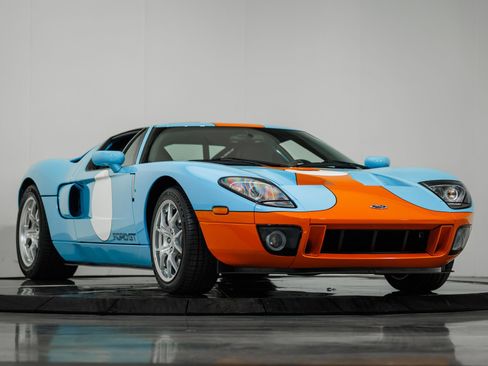 Used 2006 Ford GT image 42