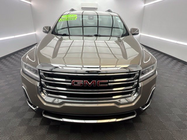 Used 2023 GMC Acadia SLT AWD/4WD image 2