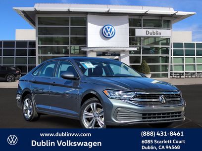 Used 2024 Volkswagen Jetta SE