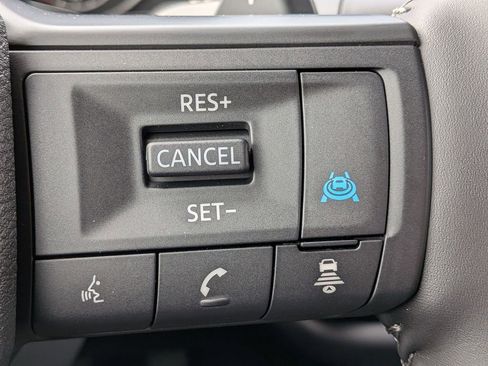 New 2026 Nissan Pathfinder SV image 14