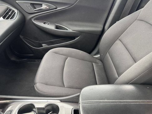 Used 2019 Chevrolet Malibu LT image 11