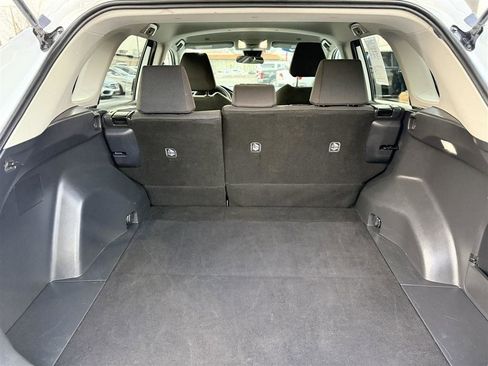 Used 2024 Toyota RAV4 LE AWD/4WD image 15