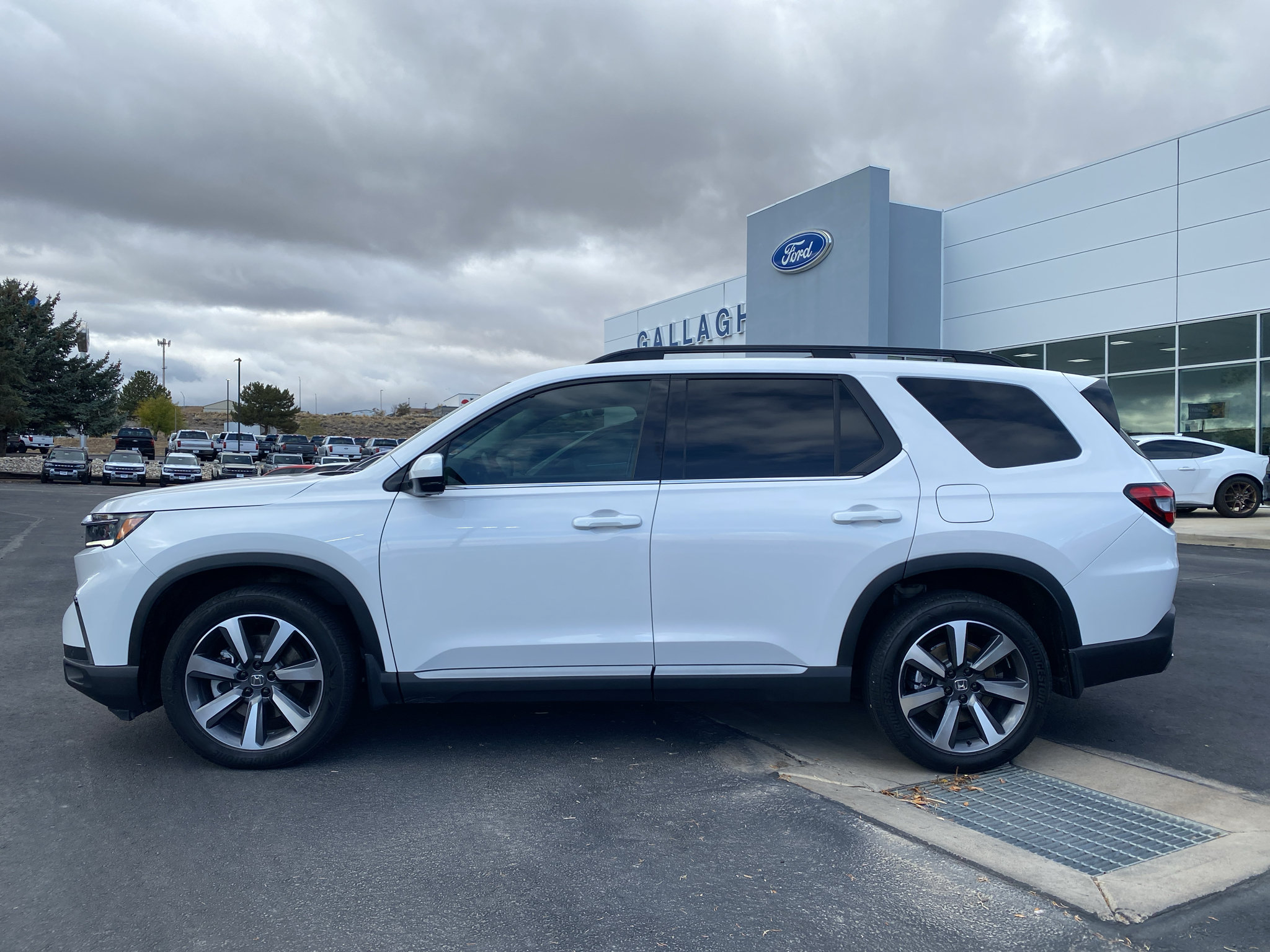 Used 2024 Honda Pilot Elite image 26