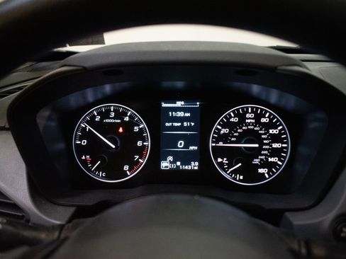 Used 2024 Subaru Crosstrek 2.0i Premium image 13