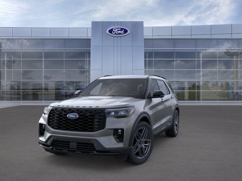 New 2026 Ford Explorer ST-Line w/ ST-Line Street Pack AWD/4WD image 2