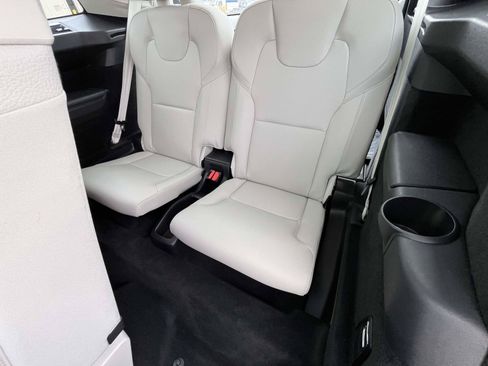 Certified 2023 Volvo XC90 B6 Core w/ Protection Package Premier AWD/4WD image 15