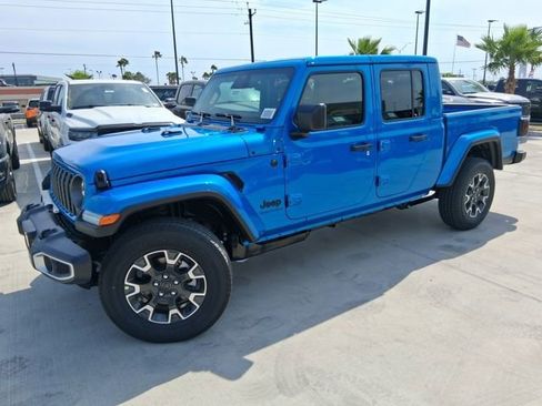 New 2026 Jeep Gladiator Sport image 3