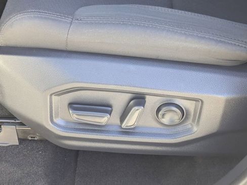 Used 2025 Toyota Tundra SR5 w/ SR5 Convenience Package image 26