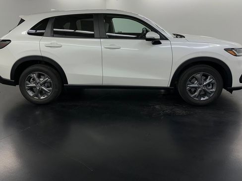 New 2026 Honda HR-V LX image 8