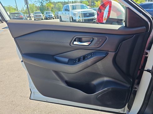 Used 2023 Nissan Rogue SL FWD image 28