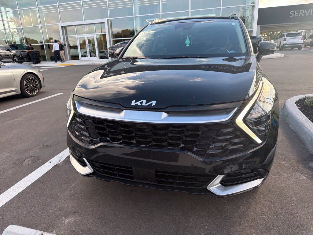 Certified 2025 Kia Sportage SX FWD image 2