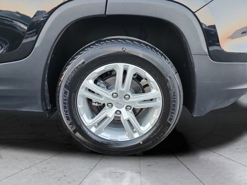 Certified 2024 GMC Terrain SLE image 29