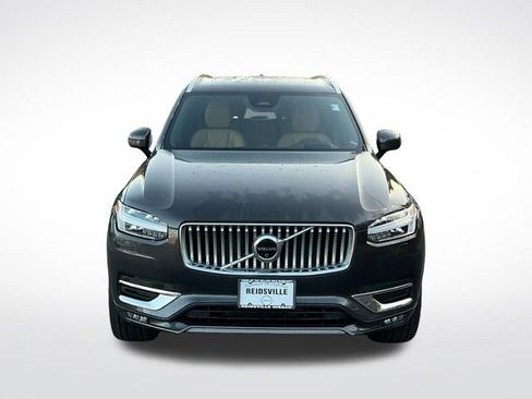Used 2024 Volvo XC90 B6 Ultimate w/ Protection Package image 9