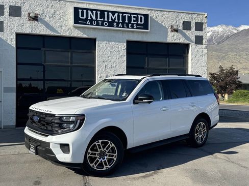 Used 2025 Ford Expedition Active AWD/4WD image 41