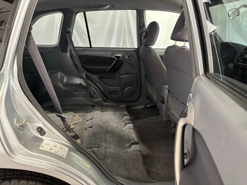 Used 2002 Toyota RAV4 2WD image 14