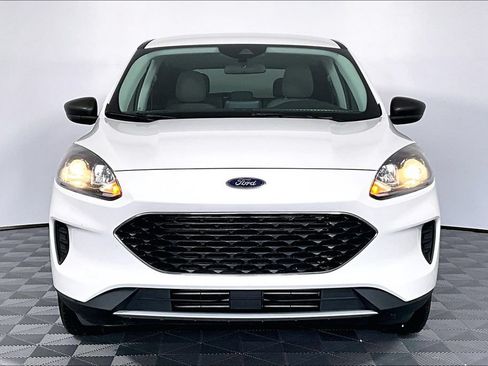 Used 2022 Ford Escape SE w/ Cold Weather Package AWD/4WD image 3