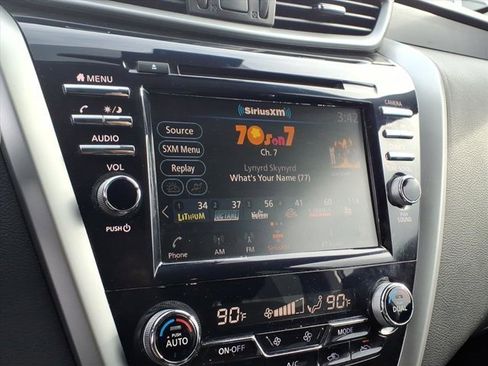 Used 2021 Nissan Murano SV image 11