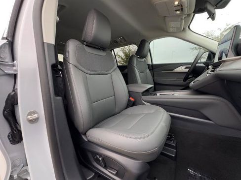 New 2026 Ford Explorer Active w/ Active Comfort Package image 28
