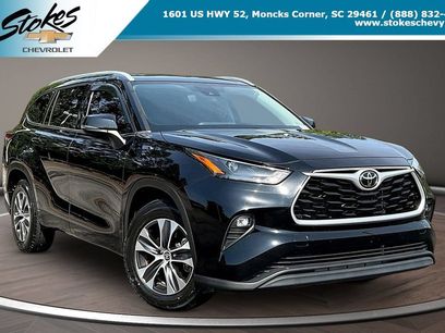Used 2022 Toyota Highlander XLE