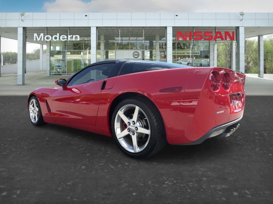Used 2005 Chevrolet Corvette Coupe w/ Preferred Equipment Group RWD image 3