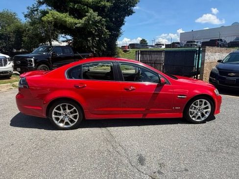 Used 2009 Pontiac G8 GXP RWD image 9