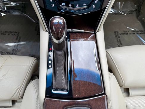 Used 2014 Cadillac XTS Luxury FWD image 17