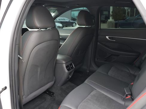 Used 2021 Hyundai Sonata SEL Plus w/ Tech Package image 18