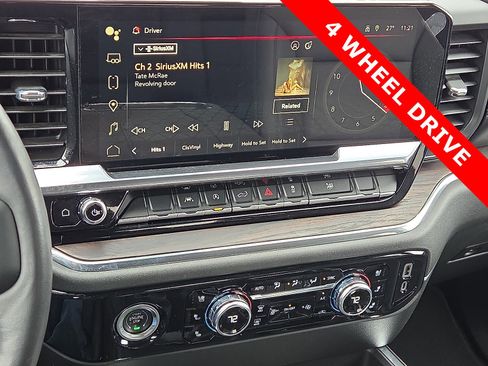 Used 2023 GMC Sierra 1500 SLT w/ SLT Convenience Package image 16