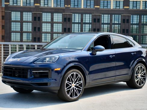 Certified 2026 Porsche Cayenne Coupe AWD image 1