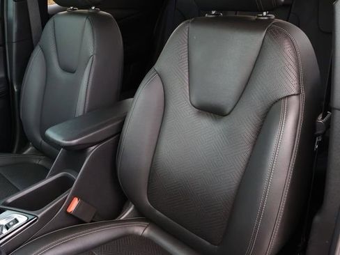 Used 2023 Buick Encore GX Essence w/ Experience Buick Package image 13