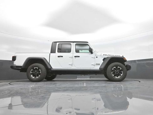 Used 2026 Jeep Gladiator Rubicon AWD/4WD image 43