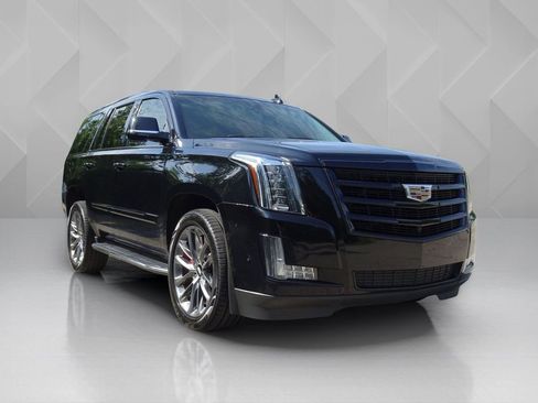 Used 2020 Cadillac Escalade Luxury AWD/4WD image 6