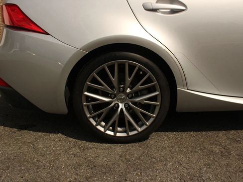 Used 2017 Lexus IS 200t RWD image 5