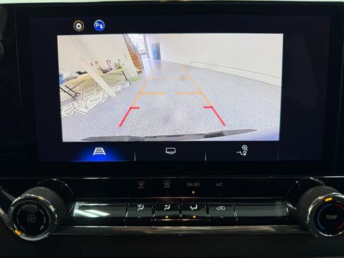 Used 2024 Chevrolet Colorado Trail Boss w/ Advanced Trailering Package image 18