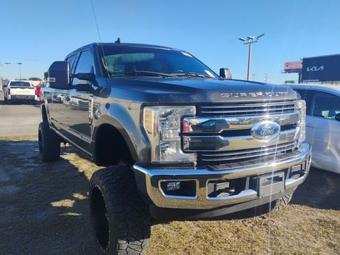 Used 2019 Ford F250 Lariat w/ Lariat Ultimate Package image 5