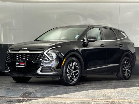 Used 2024 Kia Sportage EX image 7