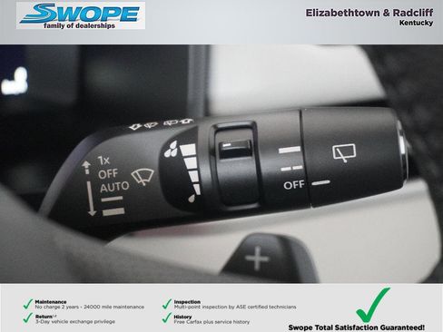 New 2025 Mitsubishi Outlander SE image 24