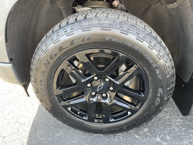 Used 2023 Chevrolet Silverado 1500 RST AWD/4WD image 10