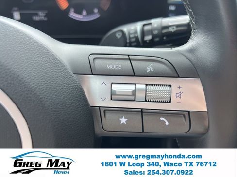 Used 2025 Hyundai Kona SEL AWD/4WD image 25