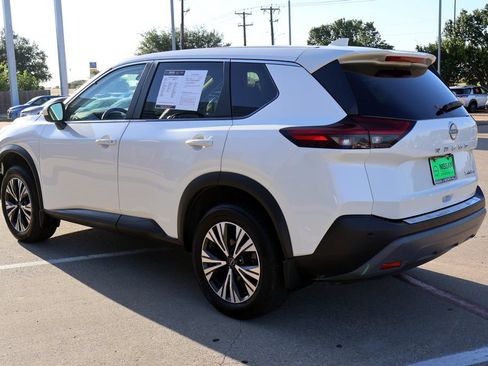 Used 2023 Nissan Rogue SV AWD/4WD image 9